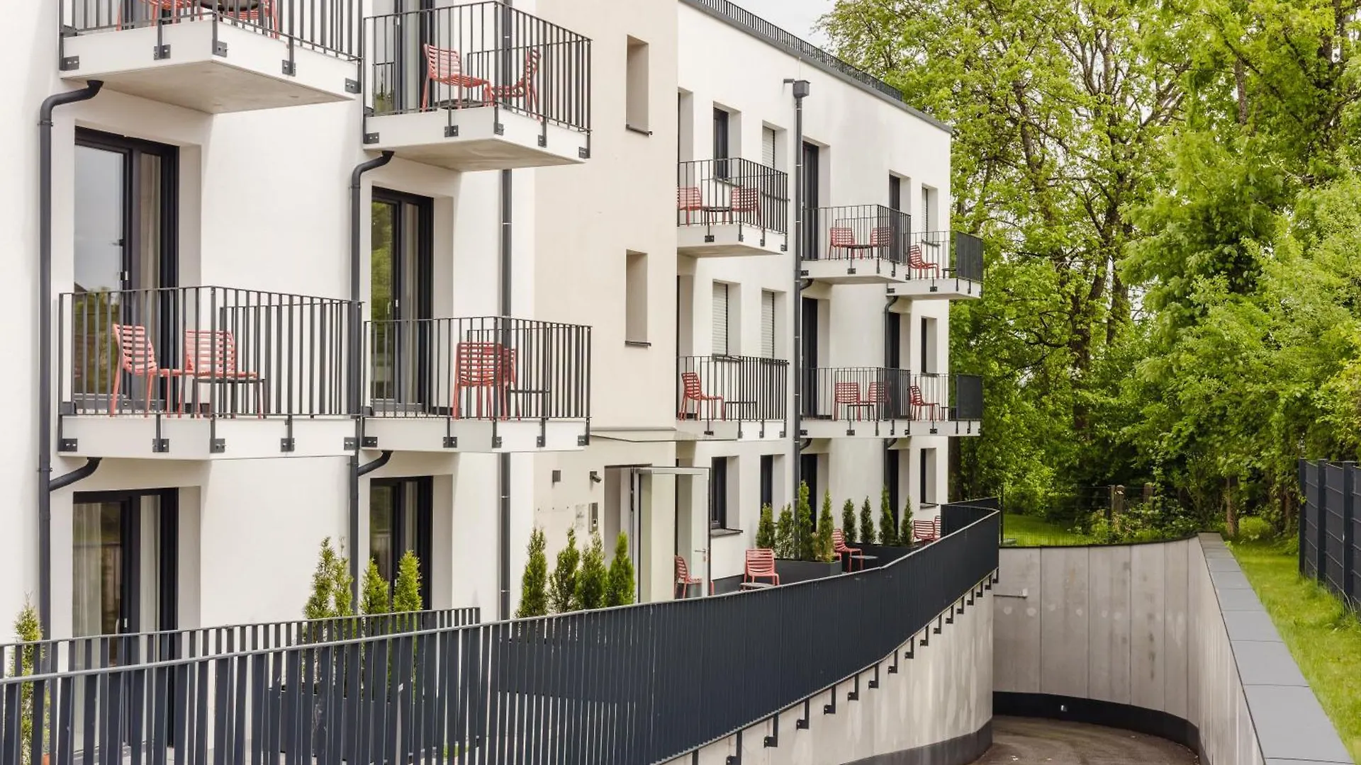 Ξενοδοχείο με διαμερίσματα Das Innsight Appartementhaus - Appartements Mit Kuechen Fuer Lang Und Kurzzeitaufenthalte Πασάου