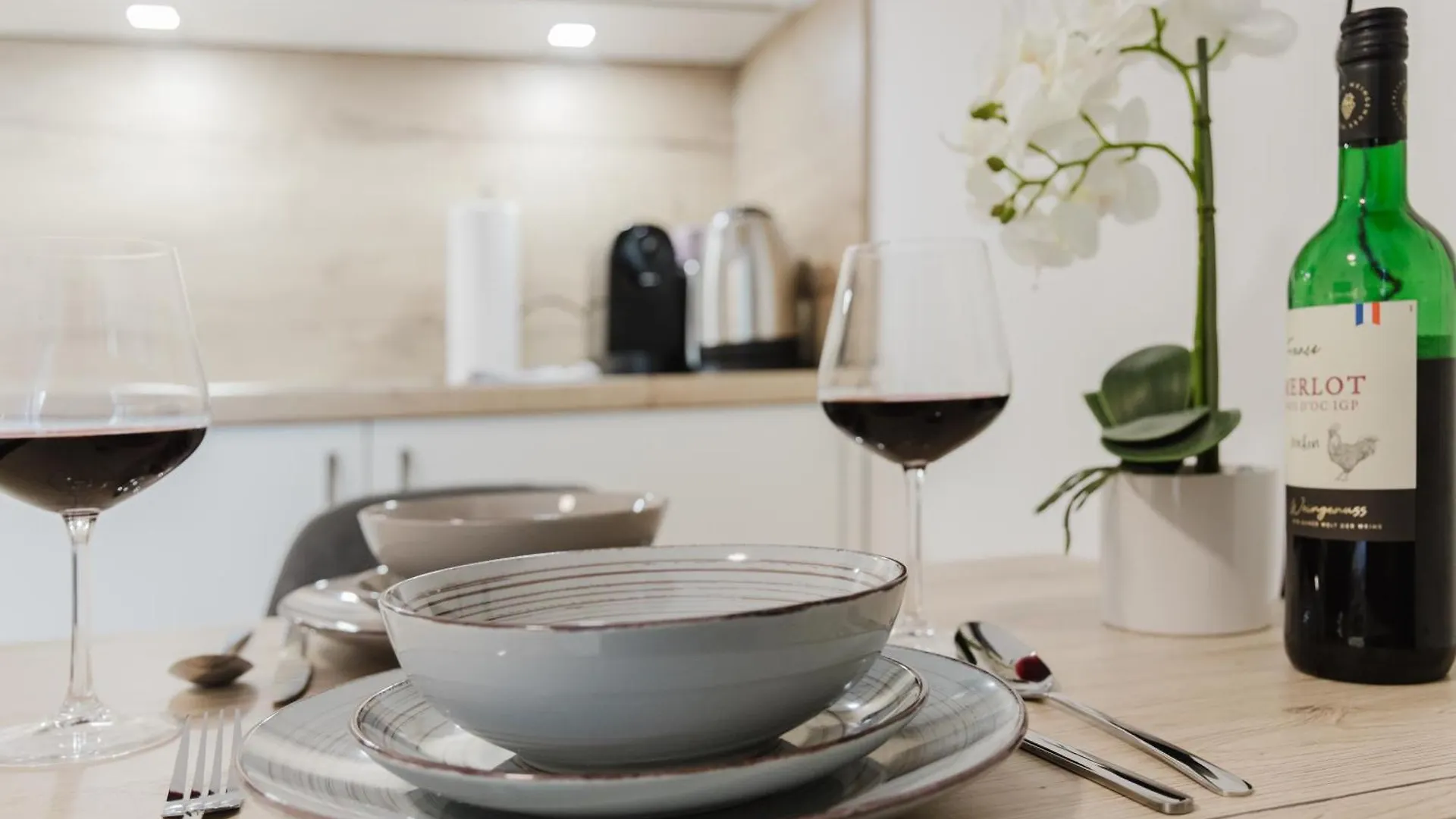 Ξενοδοχείο με διαμερίσματα Das Innsight Appartementhaus - Appartements Mit Kuechen Fuer Lang Und Kurzzeitaufenthalte Πασάου
